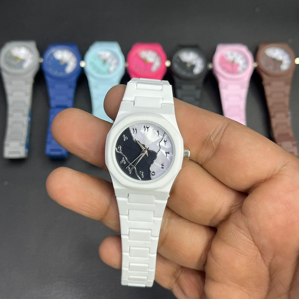 Mini Aura Watch Providing Elegant Design Comfortable Use Stylish Appearance And Everyday