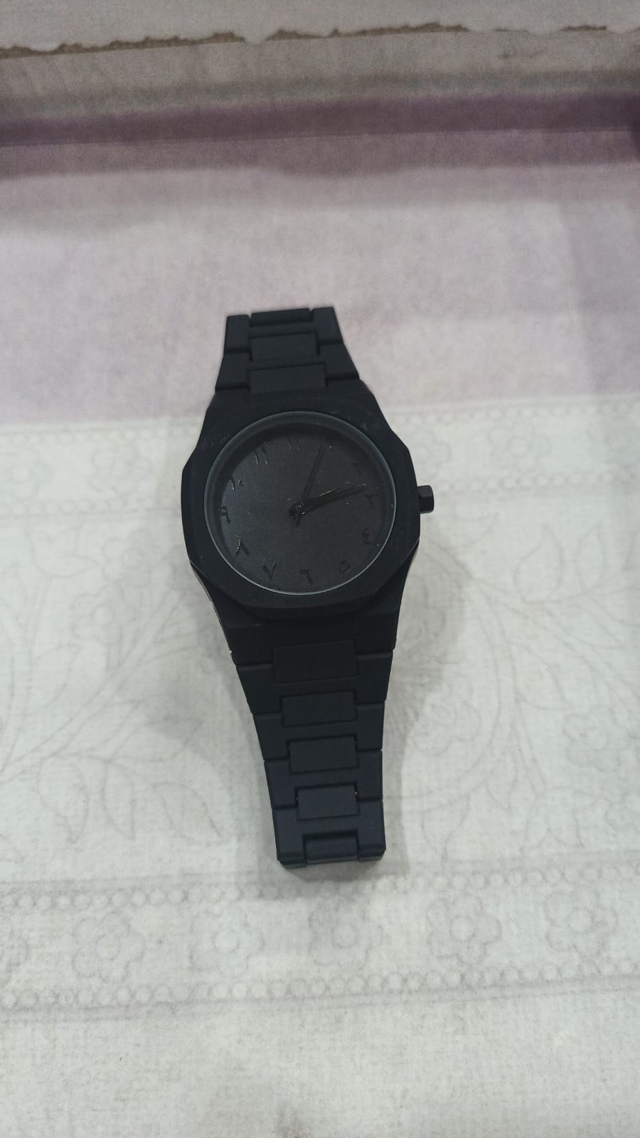 Full White and Black Aura Watch Stylish Design Compact Build Perfect Choice For Daily Use And Fashion Needs